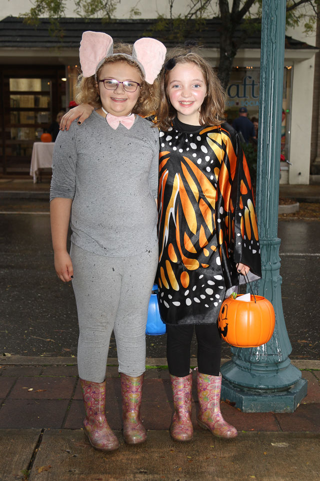 Halloween Trick or Treat Downtown Morganton 2019-9577.JPG